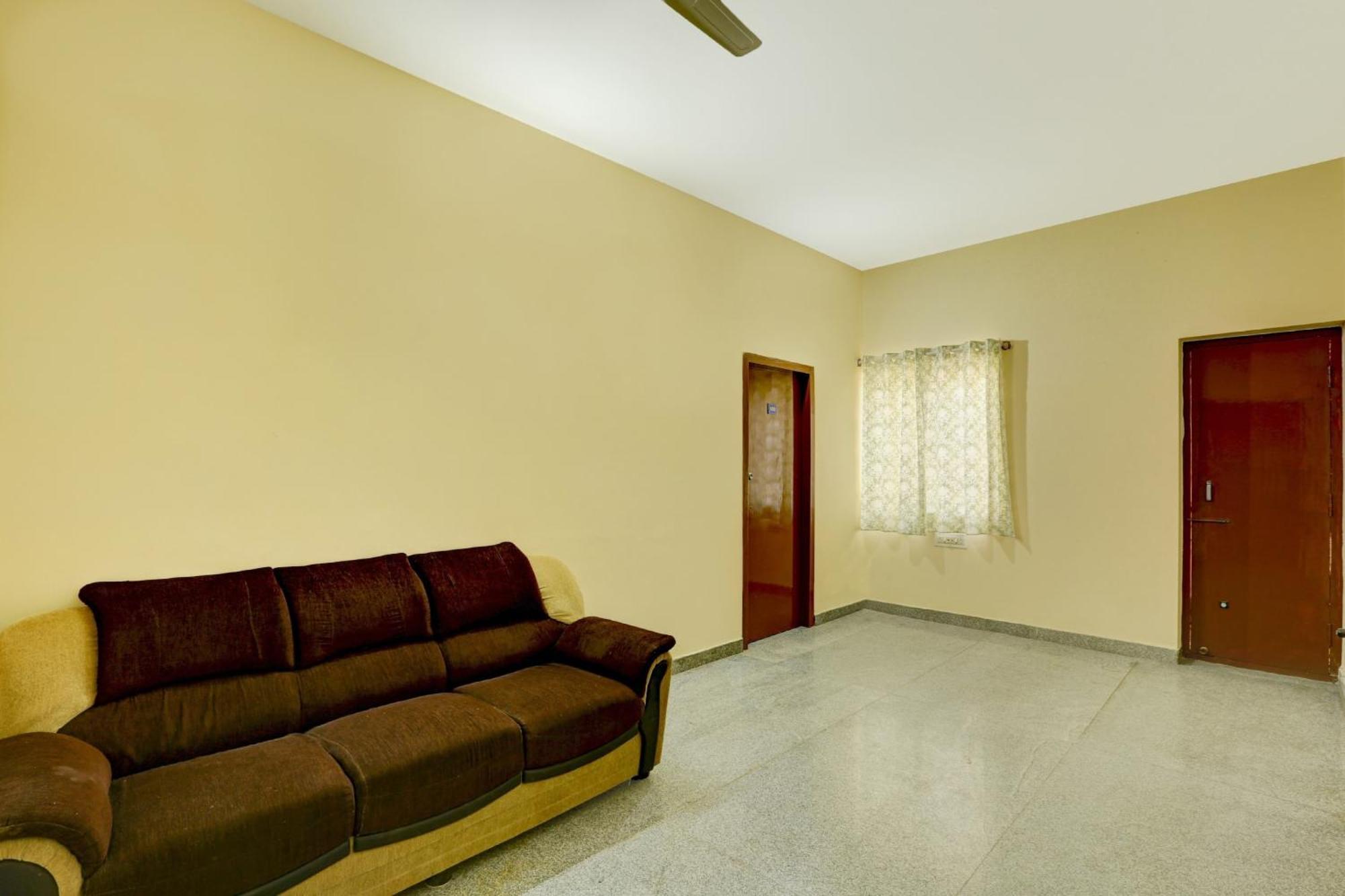 Collection O Relax Stay Apartments Бангалор Экстерьер фото